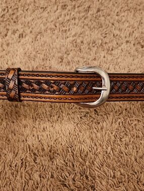 C.L. Accessories Brown Basketweave 100% Leather Belt Size 36